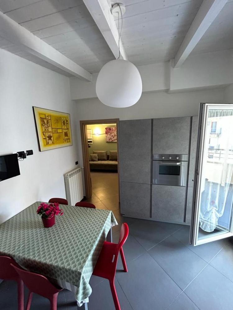 Attico Stazione - Montello 16 Apartment Bari Exterior photo